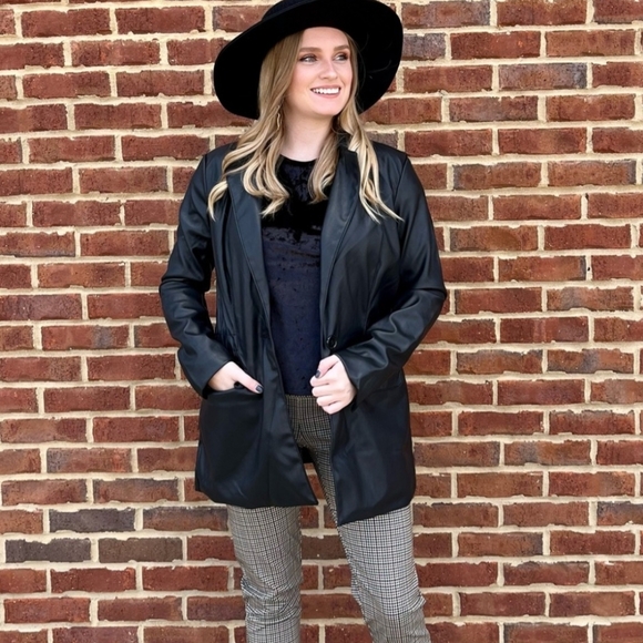 Baccini Jackets & Blazers - Baccini Women's Midnight Blazer